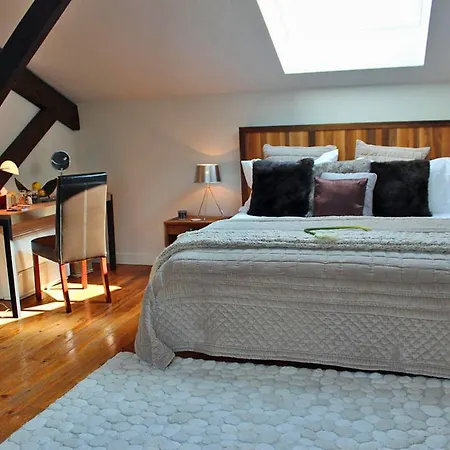 Sleeps 15 Pool Lanton