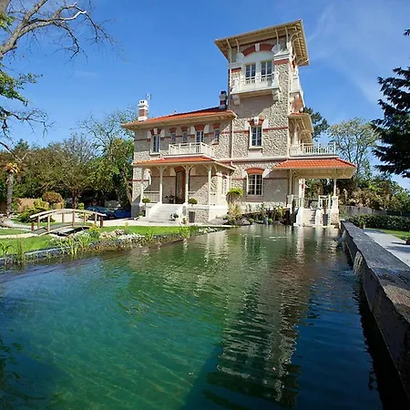 Sleeps 15 Pool *