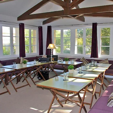 Sleeps 15 Pool Lanton